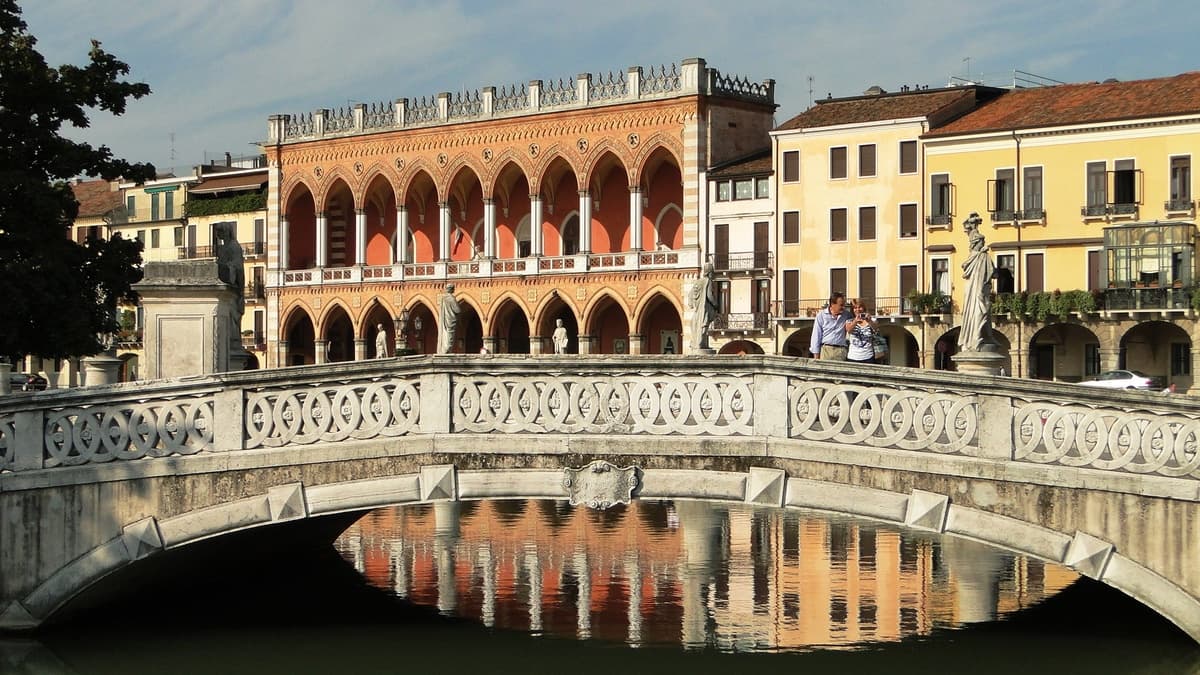 Loggia Amulea across the water at Prato della Valle, Padova